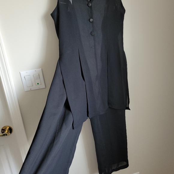 Vintage black two piece set - Picture 13 of 16